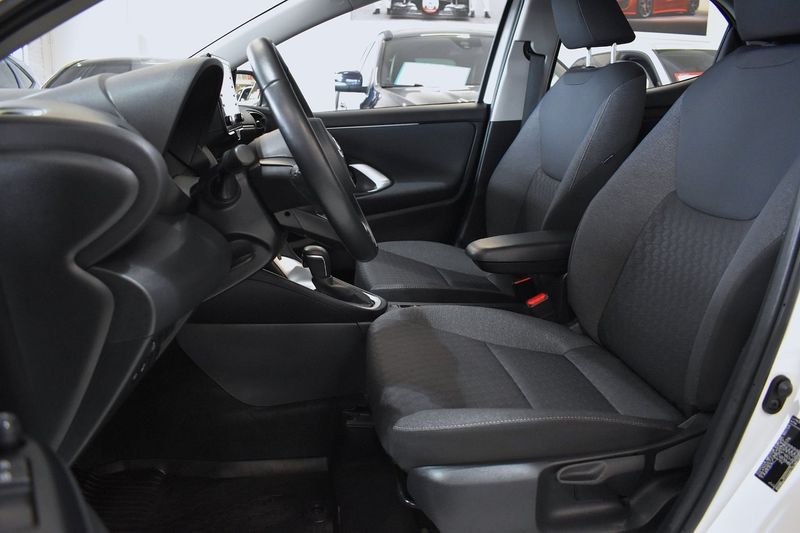 Toyota Yaris bild 8