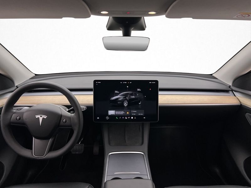 Tesla Model Y bild 15