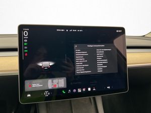 Tesla Model Y bild 24