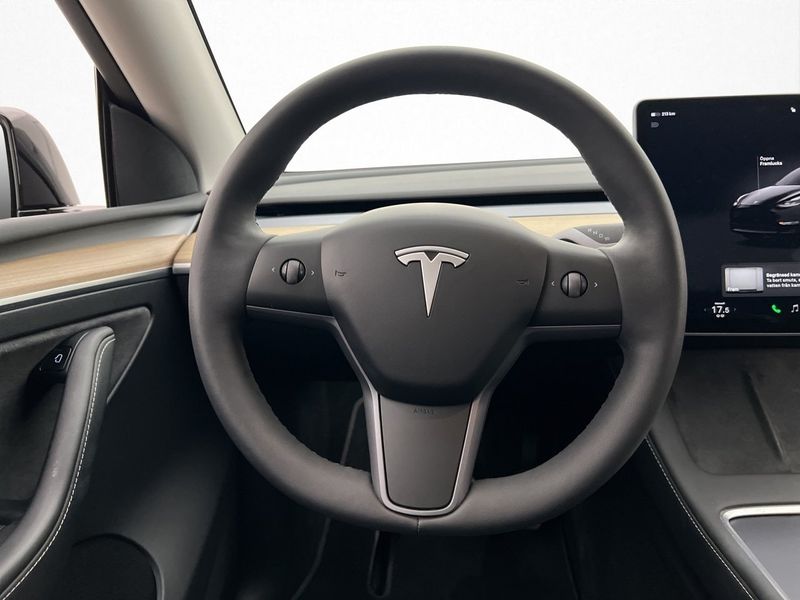 Tesla Model Y bild 12