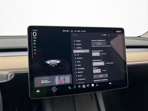 Tesla Model Y bild 22