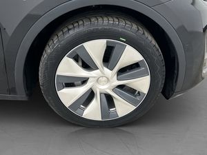 Tesla Model Y bild 30