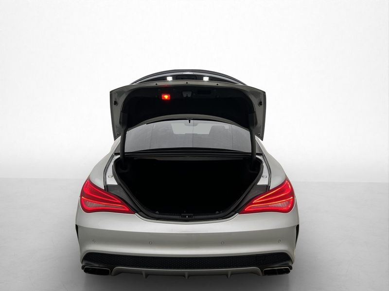 Mercedes CLA45 AMG bild 13