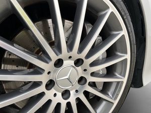Mercedes CLA45 AMG bild 12