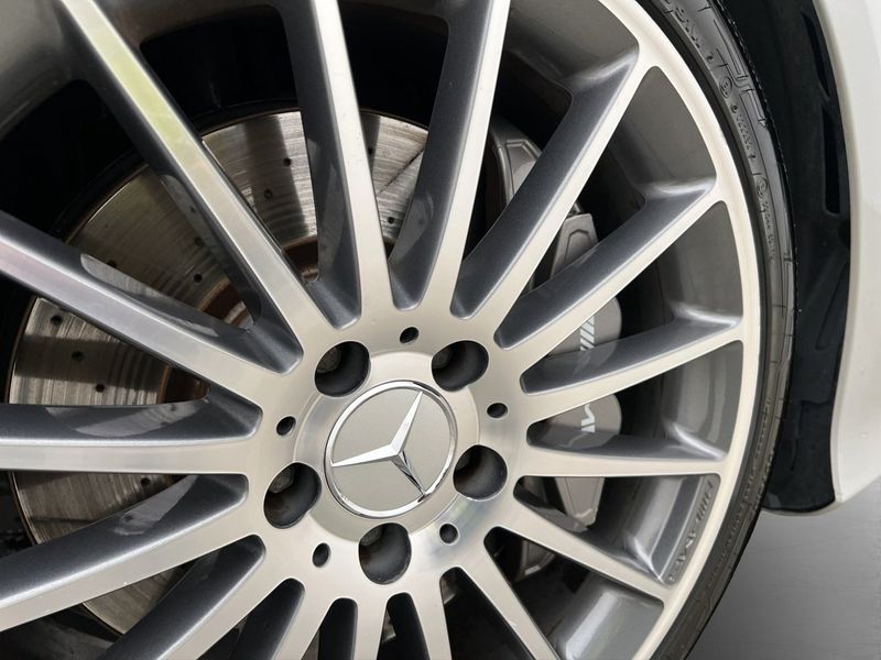 Mercedes CLA45 AMG bild 12