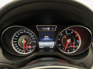 Mercedes CLA45 AMG bild 30