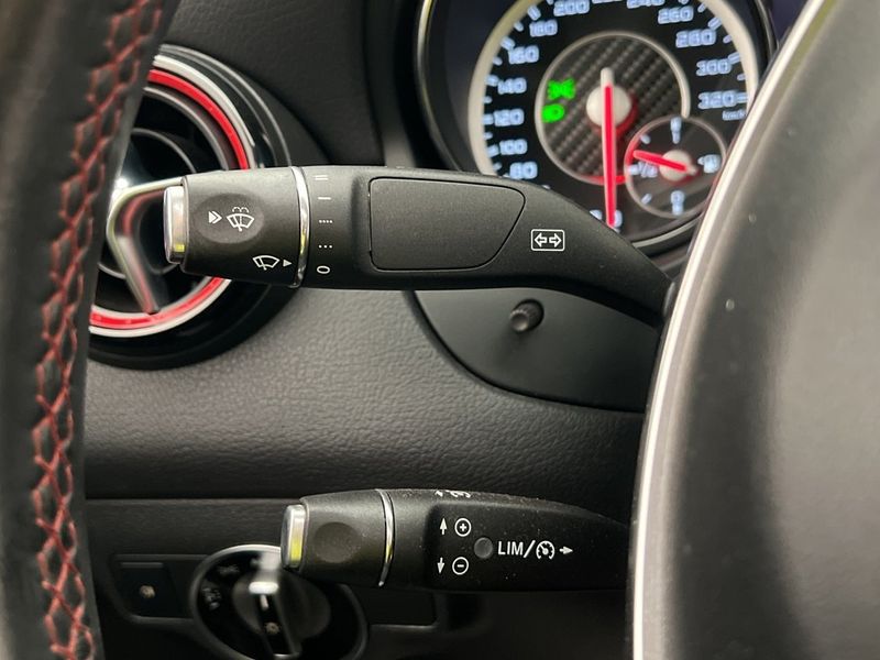 Mercedes CLA45 AMG bild 32