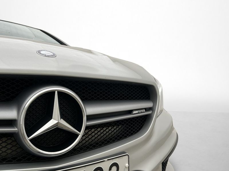 Mercedes CLA45 AMG bild 11