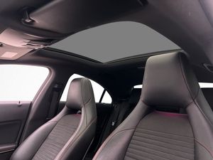 Mercedes CLA45 AMG bild 17
