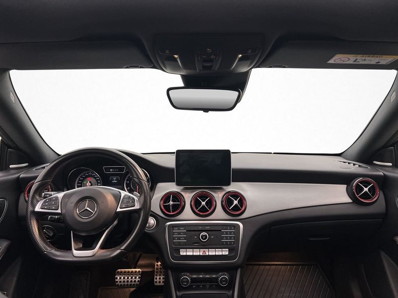 Mercedes CLA45 AMG bild 27