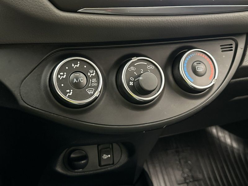 Toyota Yaris bild 15