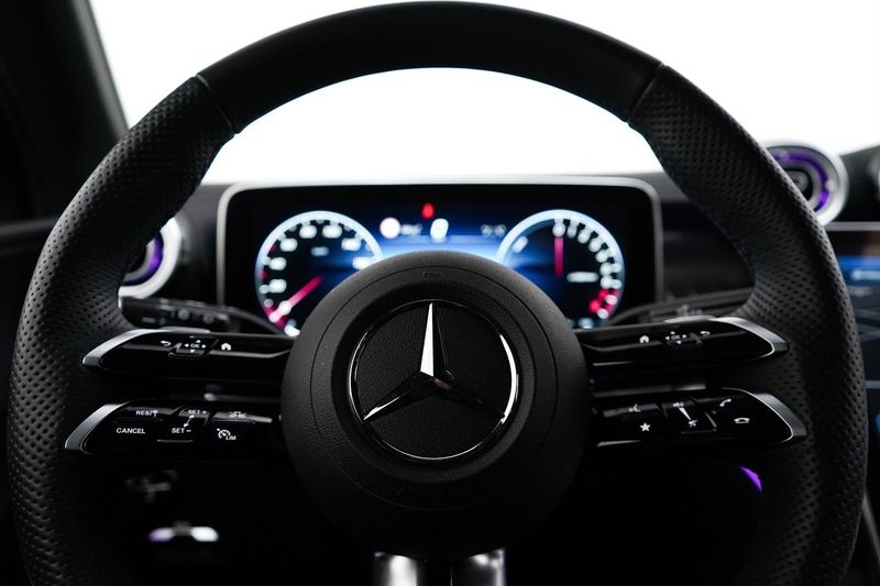 Mercedes GLC400 bild 8
