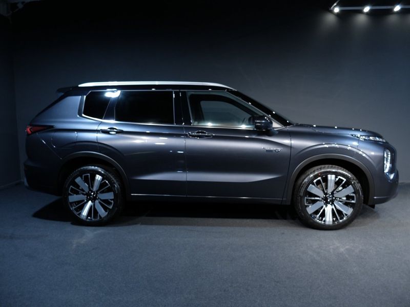 Mitsubishi Outlander bild 2