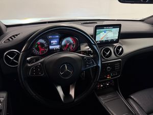 Mercedes CLA220 bild 8