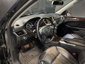 Mercedes GL350 bild 8