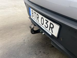 Tesla Model Y bild 19