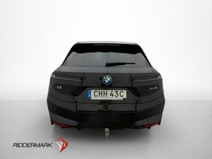 BMW iX bild 8