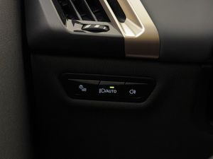 BMW iX bild 36