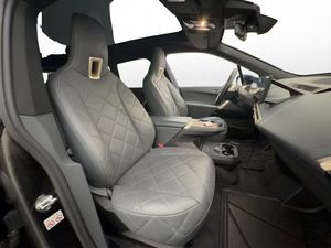 BMW iX bild 18