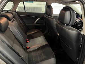 Toyota Avensis bild 18