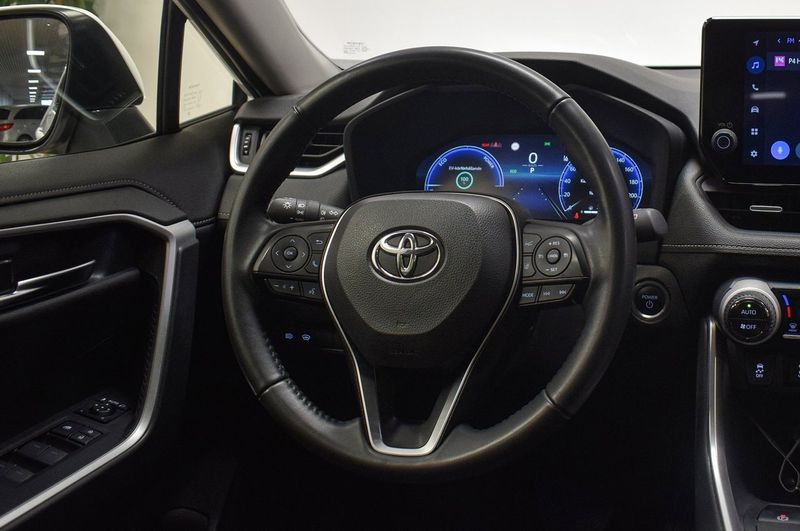 Toyota RAV4 bild 9