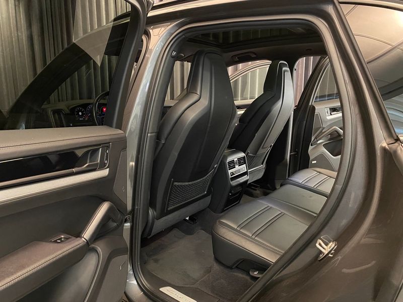 Porsche Cayenne bild 32