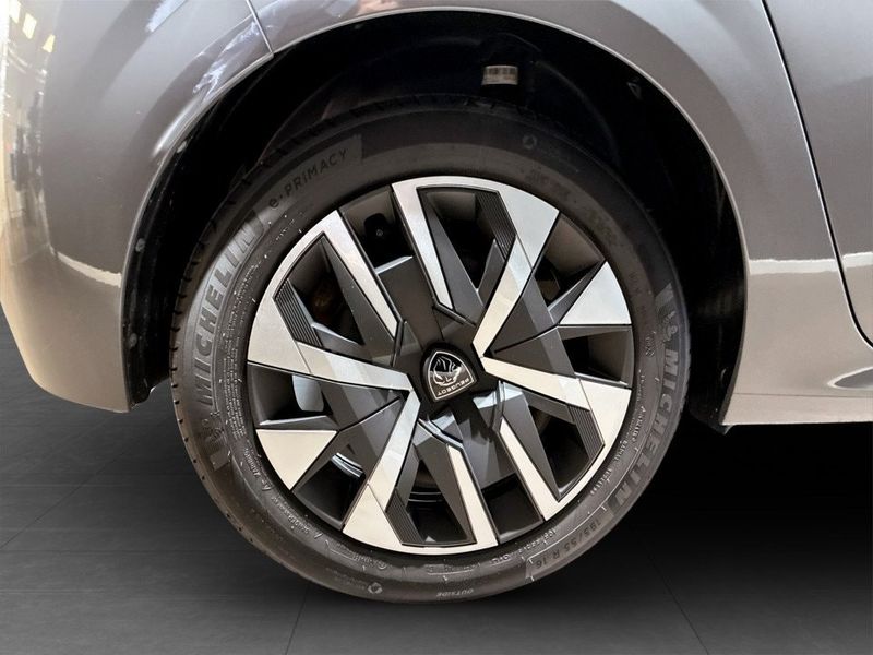 Peugeot 208 bild 15