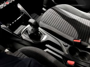 Peugeot 208 bild 11