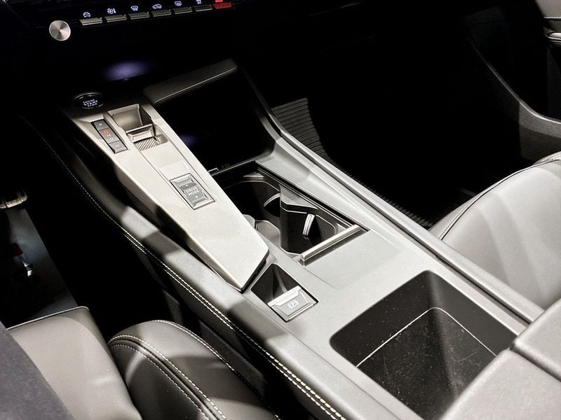 Peugeot 408 bild 12