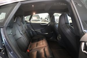 Tesla Model S bild 14