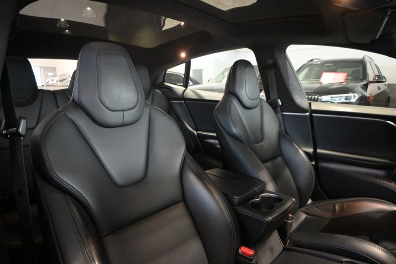 Tesla Model S bild 12