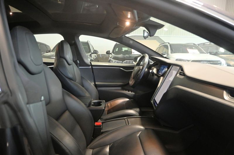 Tesla Model S bild 11