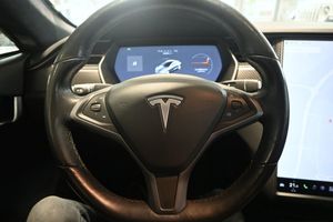 Tesla Model S bild 18