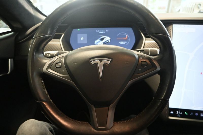 Tesla Model S bild 18