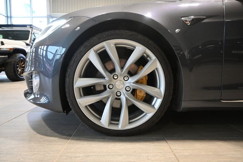 Tesla Model S bild 6