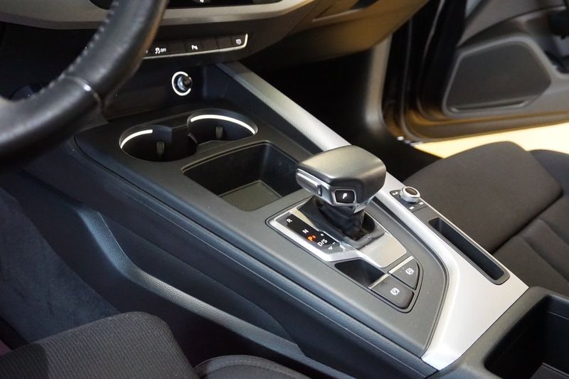 Audi A4 bild 10