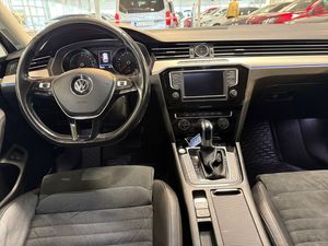 Volkswagen Passat bild 12