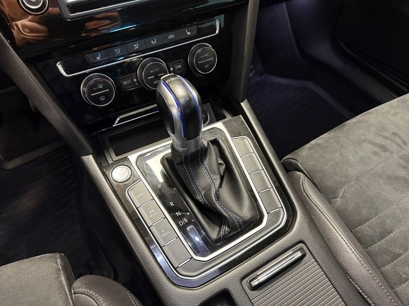 Volkswagen Passat bild 17