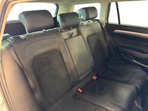 Volkswagen Passat bild 14