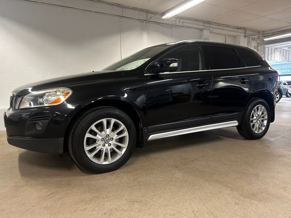 Volvo XC60 2.4D Geartronic Summum SoV-hjul 2-ägare - 2010