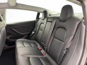 Tesla Model 3 bild 16