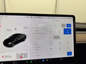 Tesla Model 3 bild 25