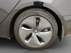 Tesla Model 3 bild 34