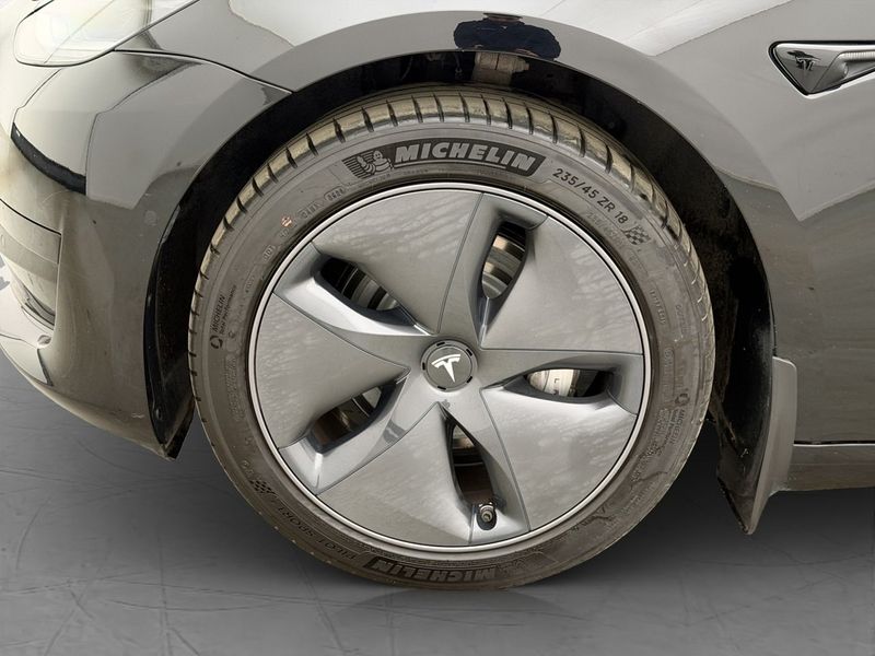 Tesla Model 3 bild 33