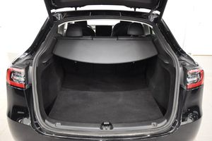 Tesla Model Y bild 26