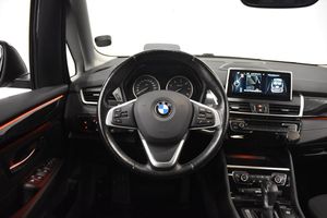BMW 220 bild 2