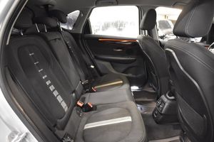 BMW 220 bild 13