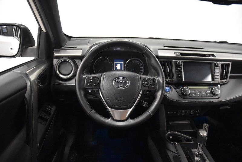 Toyota RAV4 bild 2