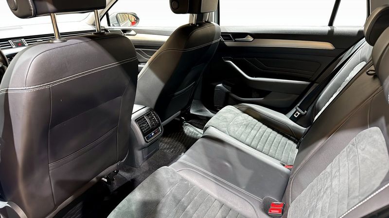 Volkswagen Passat bild 11
