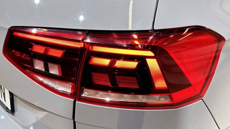 Volkswagen Passat bild 14